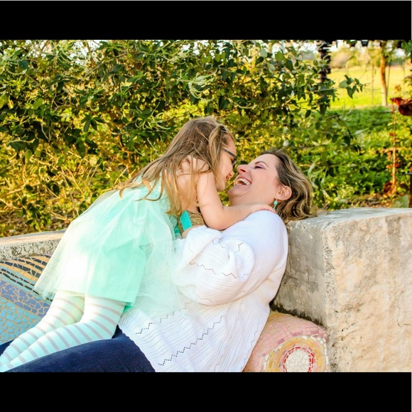 Meet your Posher, Suzie - Picture 2 of 2